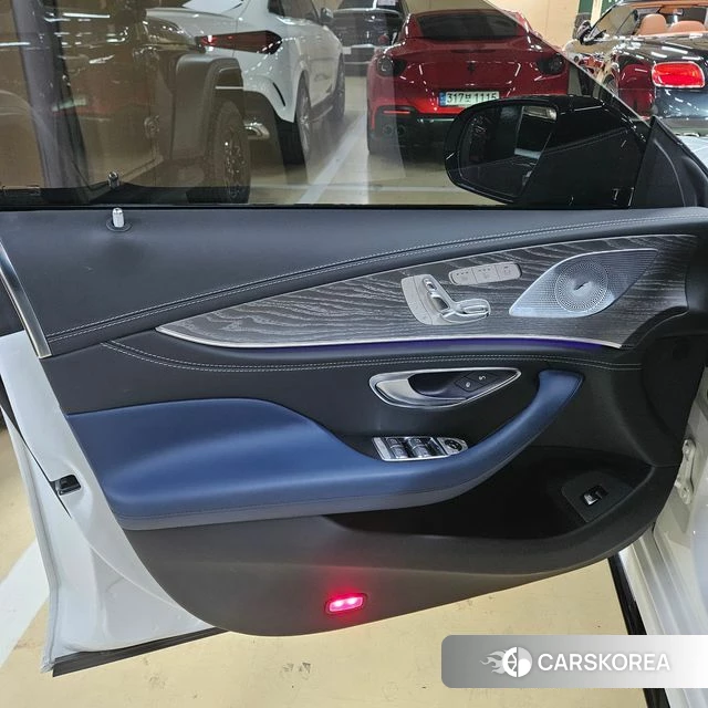 Mercedes-Benz AMG GT 2023 Белый из Кореи, фото 2