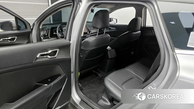 Kia Sportage 5th Generation 2022 Серебристо-серый из Кореи, фото 2