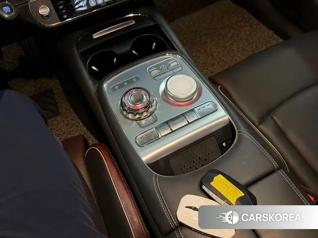 Genesis G90 (RS4) 2022 Черный из Кореи, фото 2