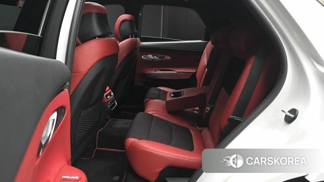 Genesis GV70 2021 Белый из Кореи, фото 2