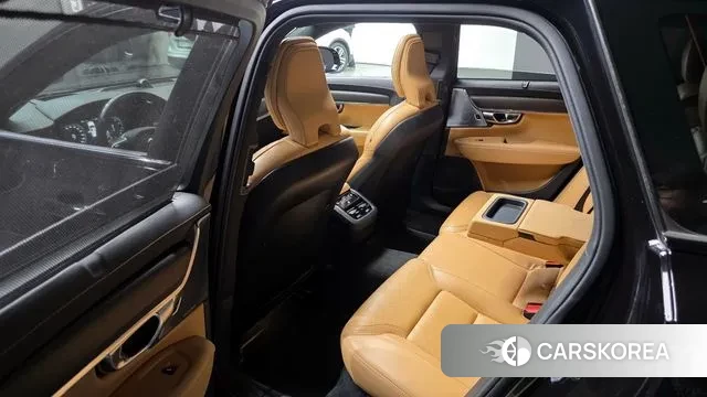 Volvo V90 Cross-Country 2020 Черный из Кореи, фото 2