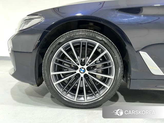 BMW 5 series id 3890158 из Китая 2