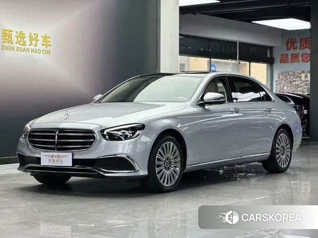 Mercedes-Benz E-class 2022 Серебристо-серый из Китая, фото 2