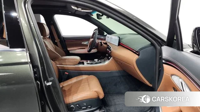 Genesis GV70 2025 Серый из Кореи, фото 2