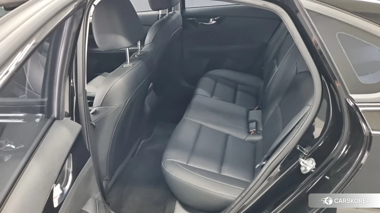 Kia The New K3 2nd generation 2023 Черный из Кореи, фото 2