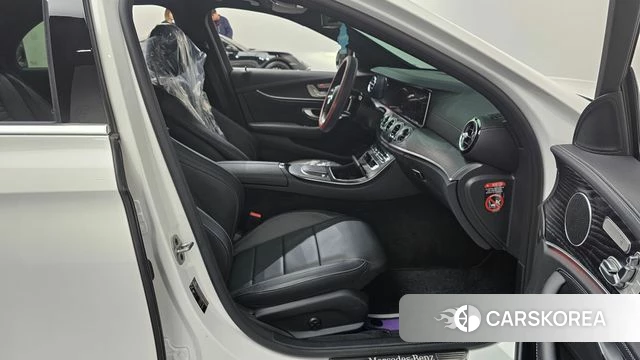 Mercedes-Benz E-Class W213 2020 Белый из Кореи, фото 2