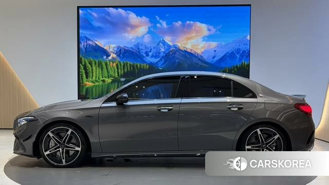 Mercedes-Benz Class A AMG 2025 Темно-серый из Китая, фото 2