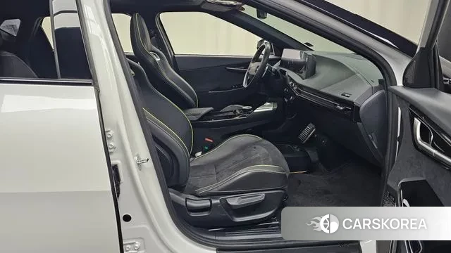 Kia EV6 2023 Белый из Кореи, фото 2