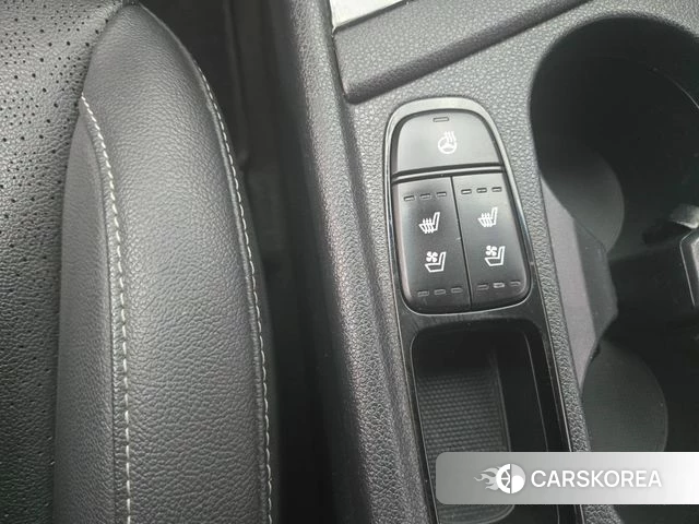 Kia Niro 2018 Темно-зеленый из Кореи, фото 2