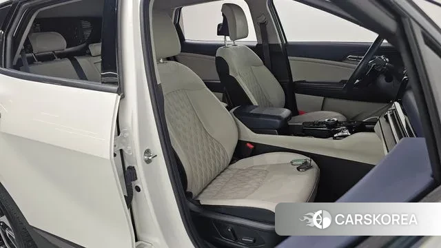 Kia Sportage 5th Generation Hybrid 2021 Белый из Кореи, фото 2