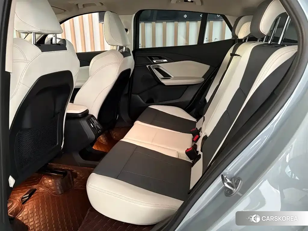 BMW X2 (imported) 2025 Silver/gray из Китая, фото 2