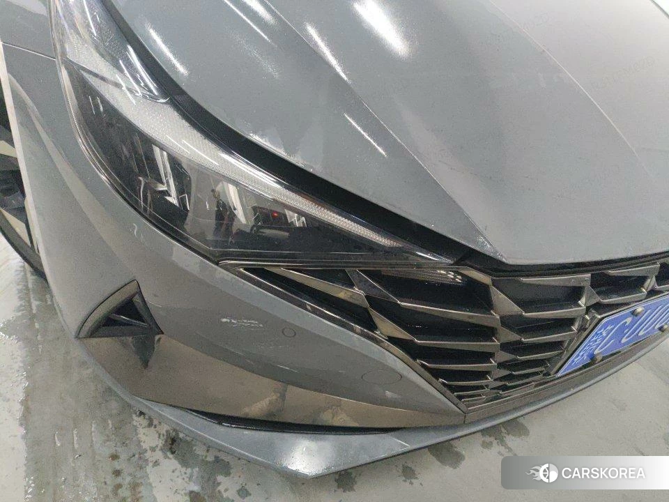 Hyundai Elantra 2022 Серебристо-серый из Китая, фото 2