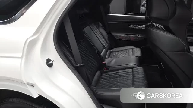 Genesis GV70 2022 Белый из Кореи, фото 2