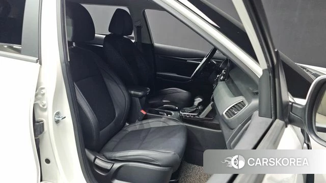 Kia Seltos 2022 Белый из Кореи, фото 2