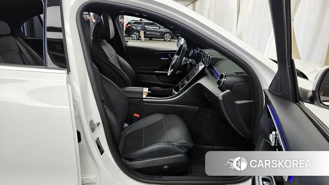 Mercedes-Benz C-Class W206 2024 Белый из Кореи, фото 2