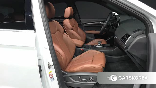 Audi Q5 (FY) 2023 Белый из Кореи, фото 2