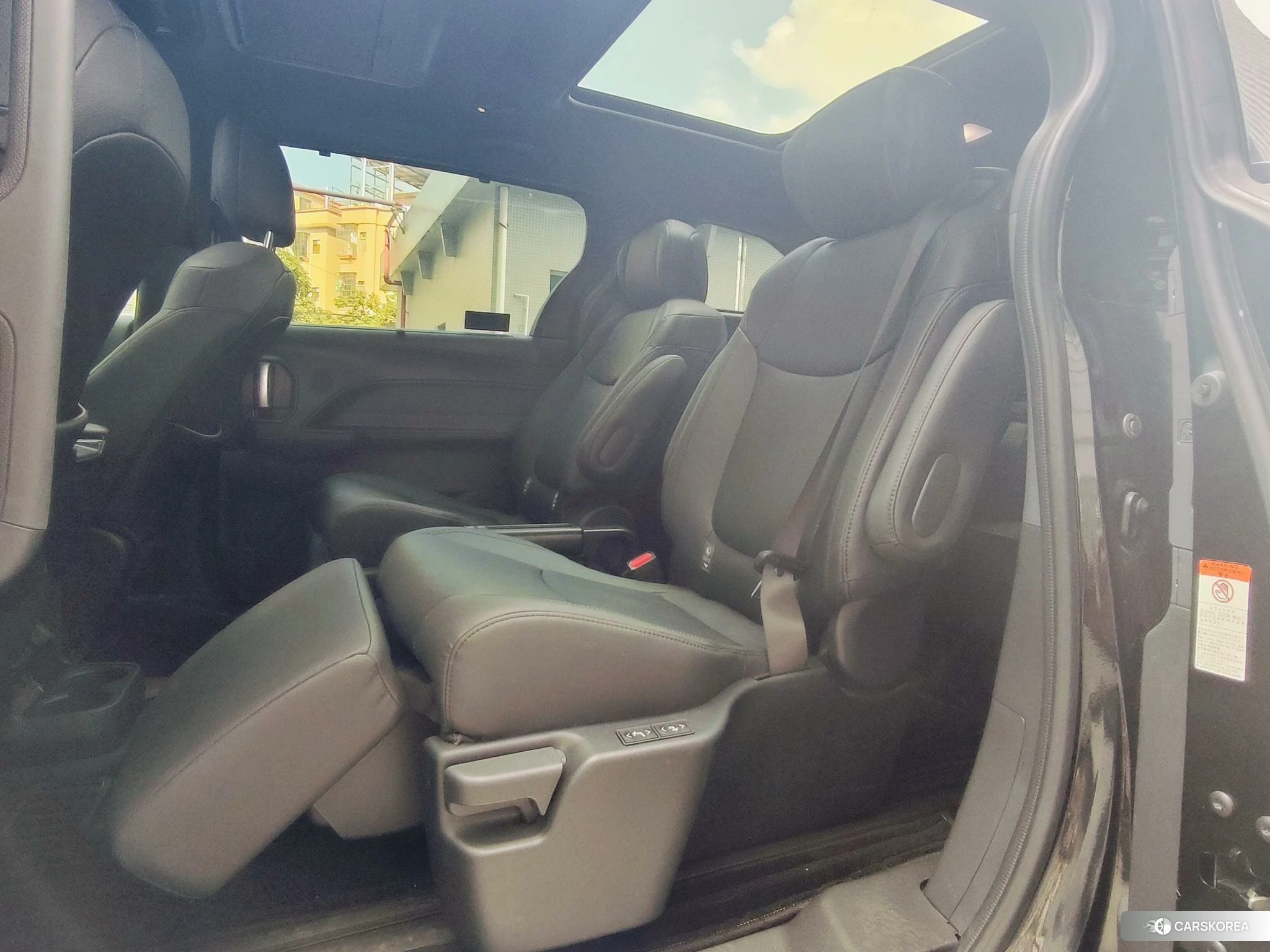 Toyota Grevia 2023 Черный из Китая, фото 2