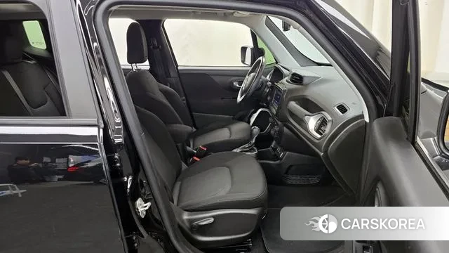 Jeep Renegade 2019 Черный из Кореи, фото 2