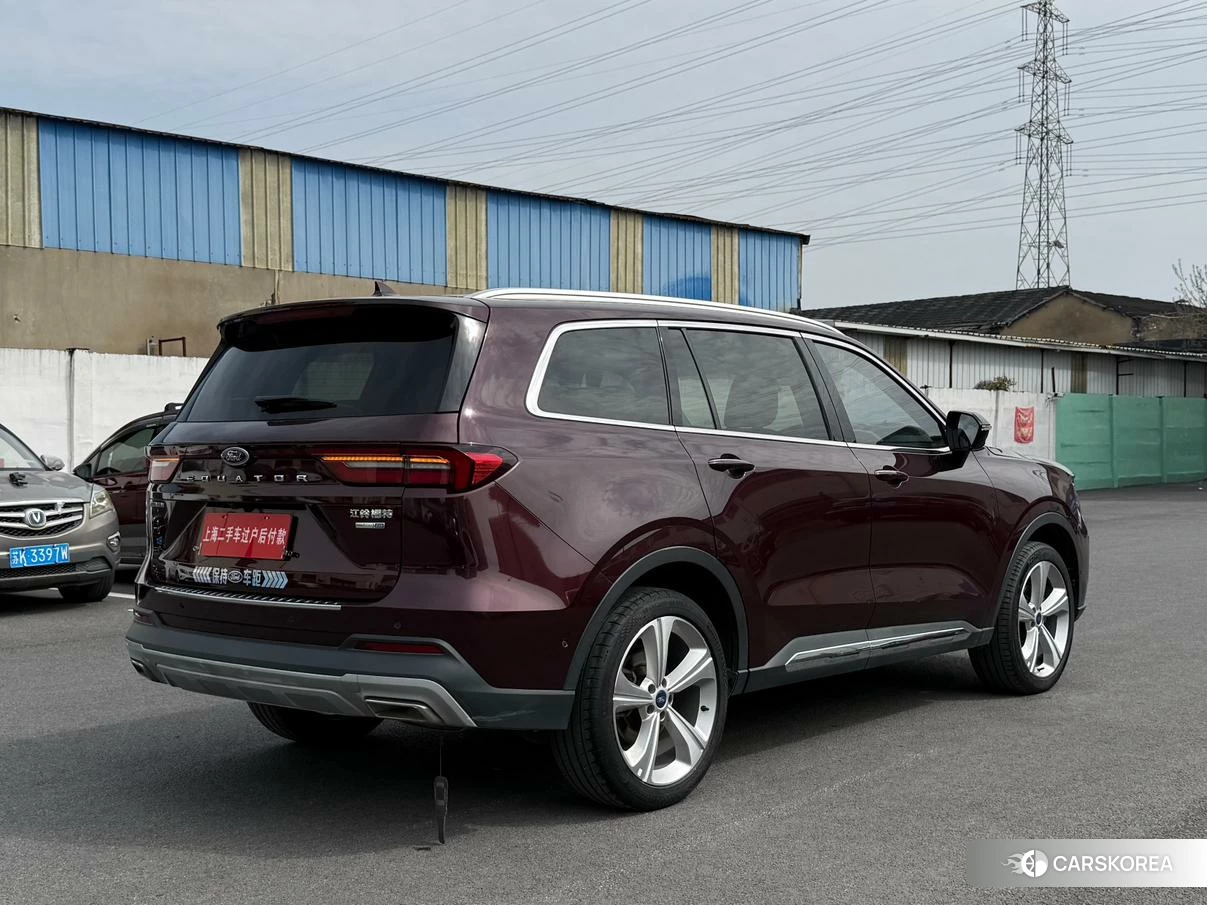 Ford Lingyu 2021 Красный из Китая, фото 2
