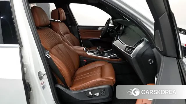 BMW X7 (G07) 2020 Белый из Кореи, фото 2