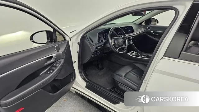 Hyundai Sonata (DN8) 2022 Белый из Кореи, фото 2