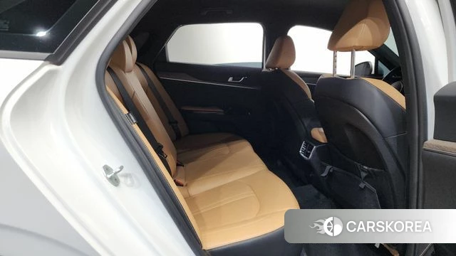 Kia K5 3rd generation 2022 Белый из Кореи, фото 2