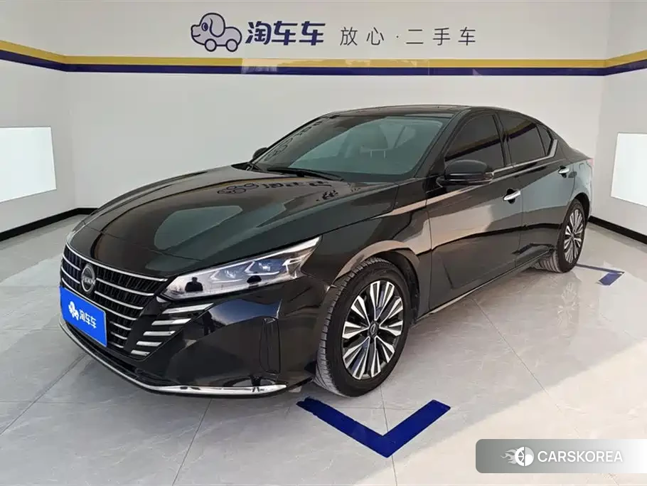 Nissan Altima 2024 Черный из Китая, фото 2