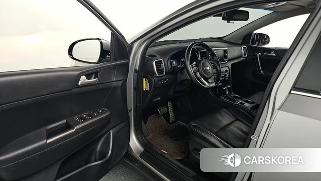 Kia Sportage The Bold 2019 Серебристо-серый из Кореи, фото 2