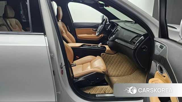 Volvo XC90 second Generation 2022 Белый из Кореи, фото 2