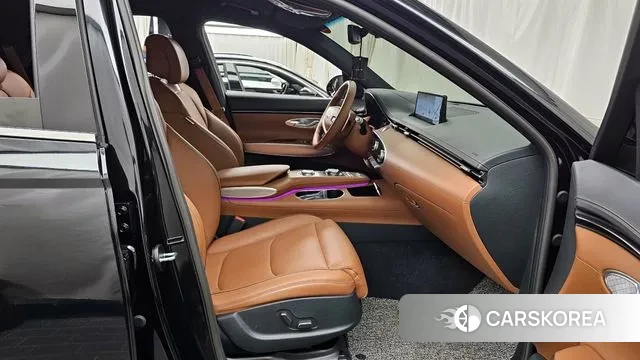 Genesis GV70 2021 Черный из Кореи, фото 2