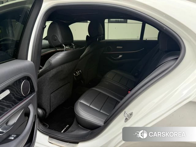 Mercedes-Benz E-Class W213 2021 Белый из Кореи, фото 2