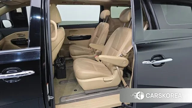 Kia The New Carnival 2018 Черный из Кореи, фото 2