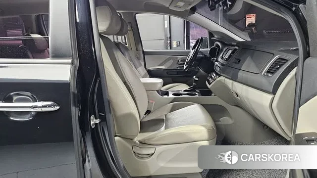 Kia The New Carnival 2019 Черный из Кореи, фото 2