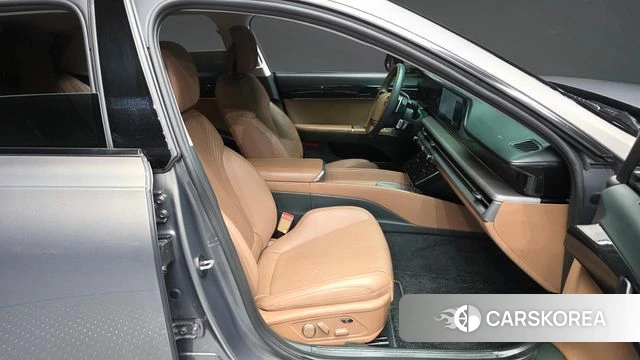 Hyundai Grandeur (GN7) 2023 Серебристо-серый из Кореи, фото 2