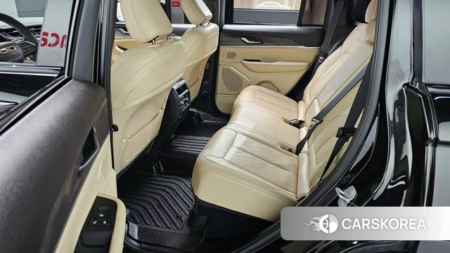 Jeep Grand Cherokee (WL) 2023 Черный из Кореи, фото 2