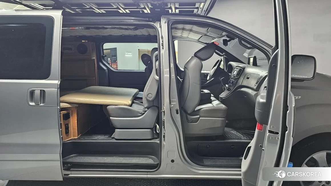 Hyundai The New Grand Starex 2018 Серебряный из Кореи, фото 2