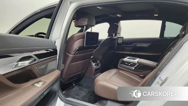 BMW 7 Series (G11) 2018 Белый из Кореи, фото 2