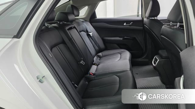 Kia The New K5 3rd generation 2026 Белый из Кореи, фото 2