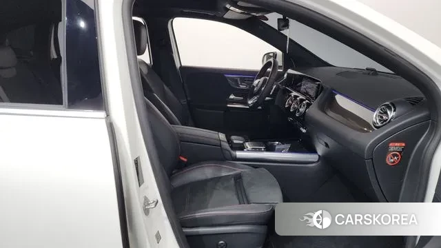 Mercedes-Benz GLA - Class H247 2020 Белый из Кореи, фото 2