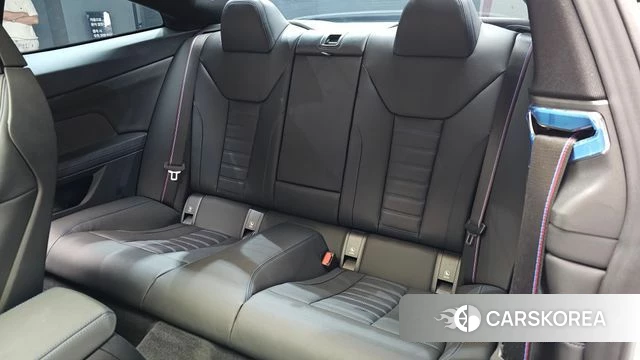 BMW 4 Series (G22) 2025 Белый из Кореи, фото 2