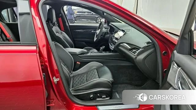 Cadillac CT5-V 2022 Красный из Кореи, фото 2