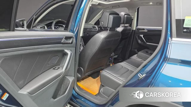 Volkswagen Tiguan second Generation 2022 Синий из Кореи, фото 2