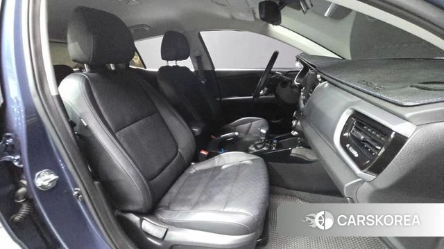 Kia Stonic 2019 Синий из Кореи, фото 2