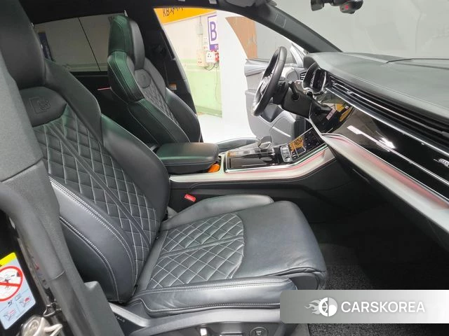 Audi Q8 (4M) 2022 Черный из Кореи, фото 2