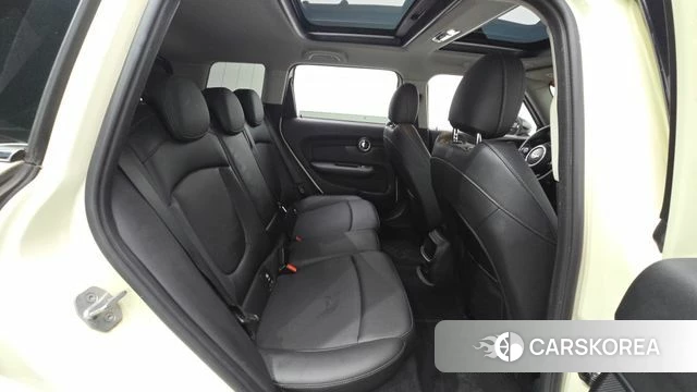 Mini Cooper Clubman 2018 Жемчужный цвет из Кореи, фото 2