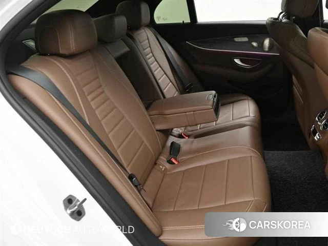 Mercedes-Benz E-Class W213 2022 Белый из Кореи, фото 2