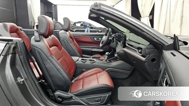 Ford Mustang 7th Generation 2024 Серый из Кореи, фото 2