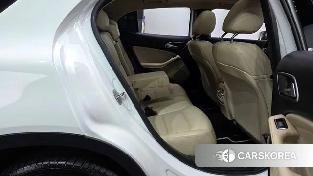 Mercedes-Benz GLA-Class X156 2019 Белый из Кореи, фото 2