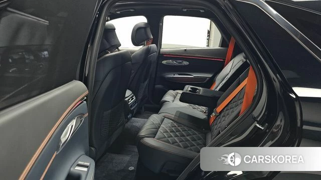 Genesis GV70 2024 Черный из Кореи, фото 2