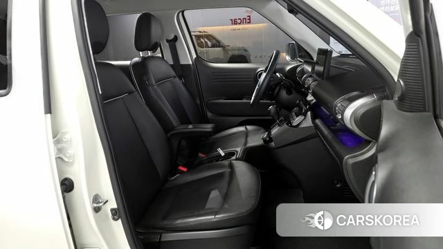 Hyundai Casper 2023 Белый из Кореи, фото 2